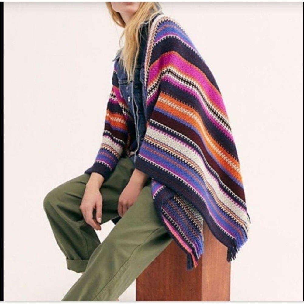 NWT Levi’s Jean Jacket Striped Sweater Poncho Small - Picture 3 of 12
